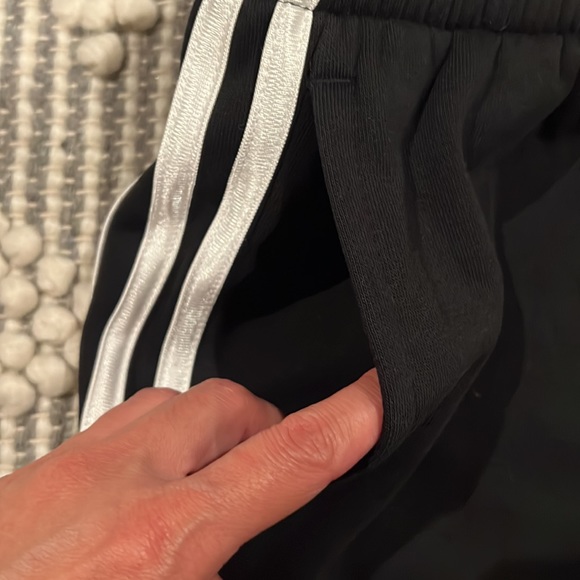 Adidas’s boys joggers - Picture 6 of 7